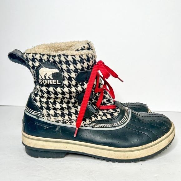 Sorel Tivoli Houndstooth Tweed Red White Black Snow Winter Boots Size 10 Women’s - Picture 2 of 5